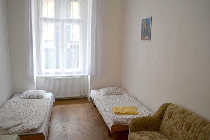 Gallery Hostel Prague Phòng bức ảnh